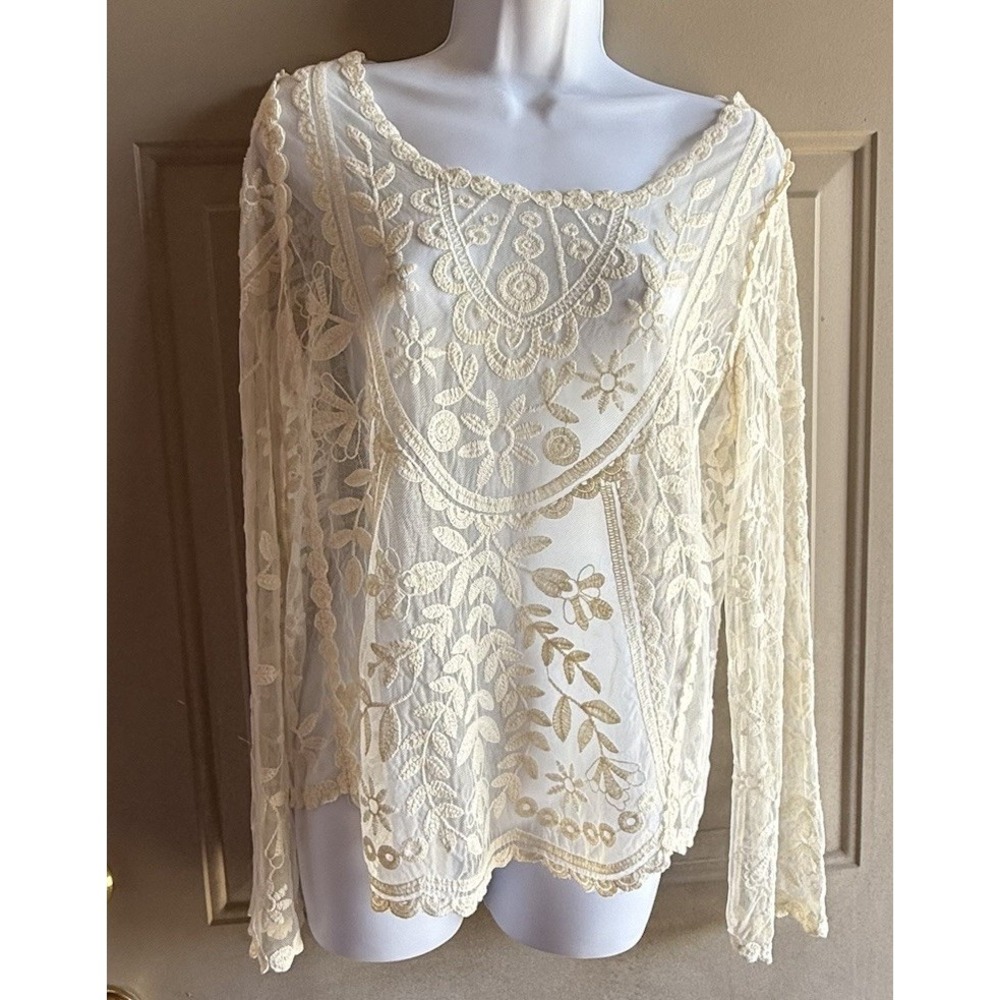 Xhilaration  Sheer Lace Long Sleeve Top Light Ecru  Small/Medium  Fairy Romantic